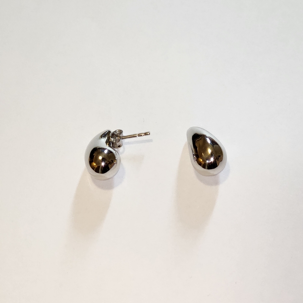 18K Whitegold Teardrop Earrings